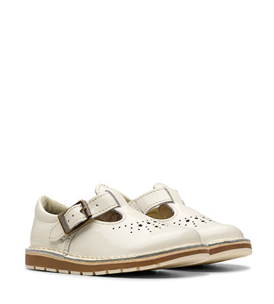 CLARKS JOYFUL SKIP WHITE F FIT Clarks